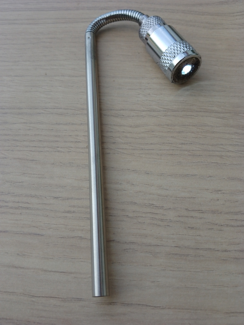 LAMPE DE TRAVAIL A LED